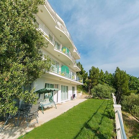 Villa Issea Brela Exterior photo
