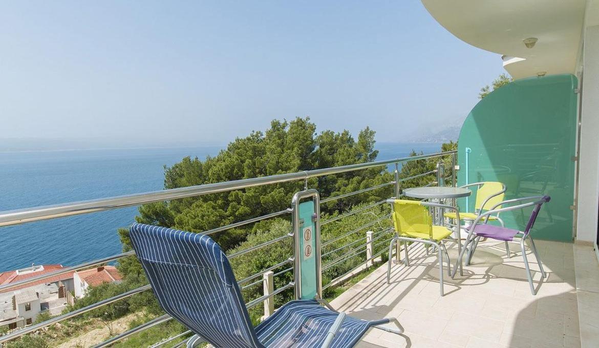 Villa Issea Brela Exterior photo