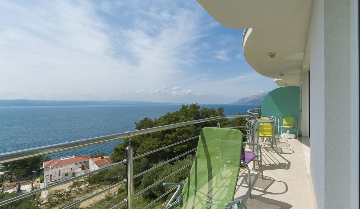 Villa Issea Brela Exterior photo